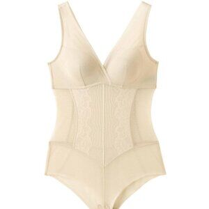 Darby Smooth Lace Contour Bodysuit with Built-In Bra Sand / M